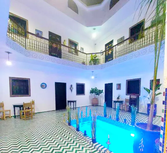 Riad d’Exception à Vendre – Maison d’Hôtes — photograph 1