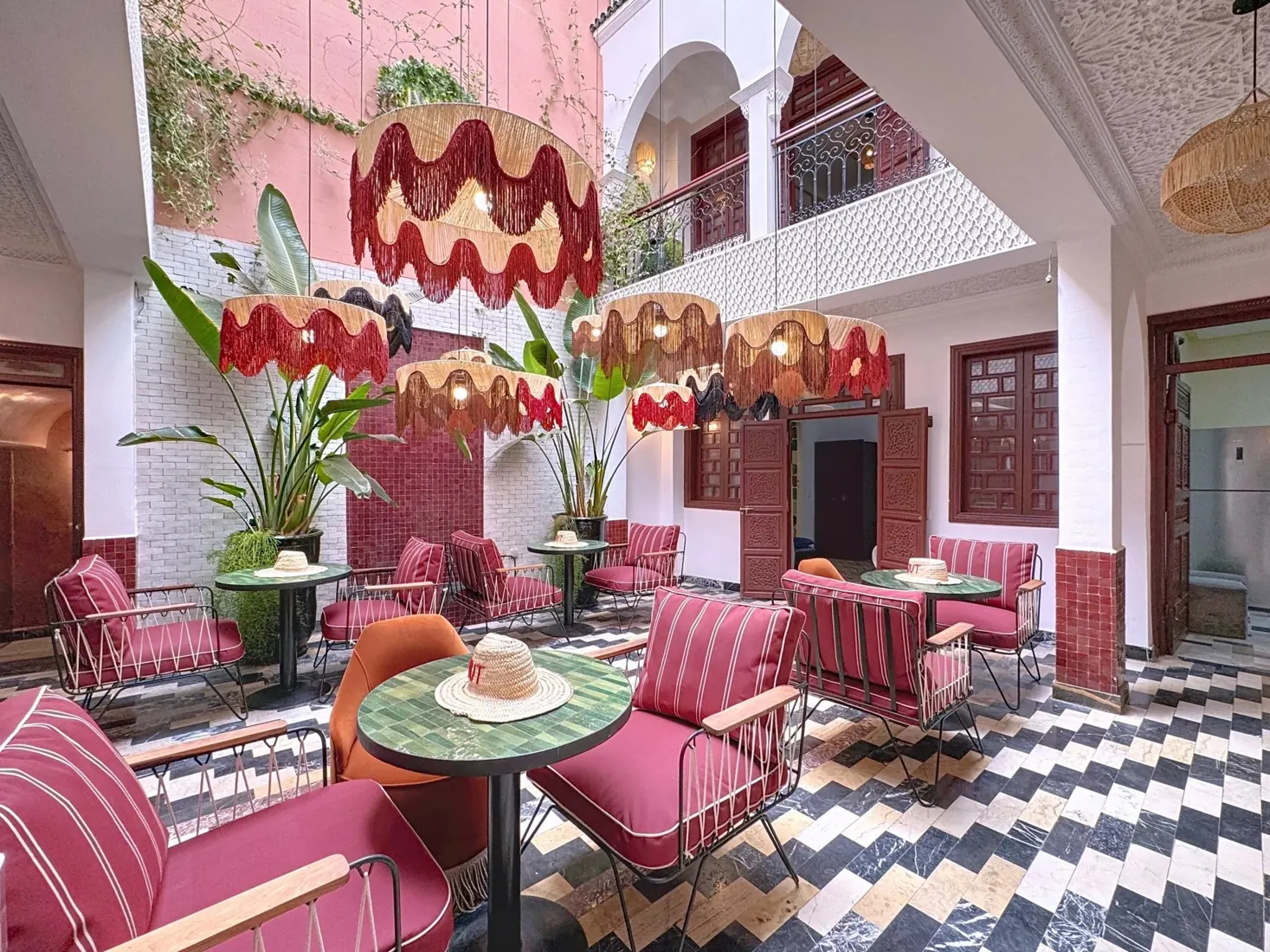 Riad — Riad maison d'hôte de charme meublé à vendre – Médina