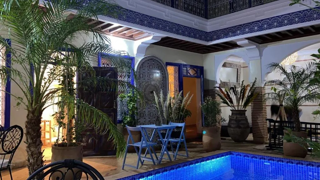Riad maison d'hôte de charme meublé à vendre – Médina — photograph 2