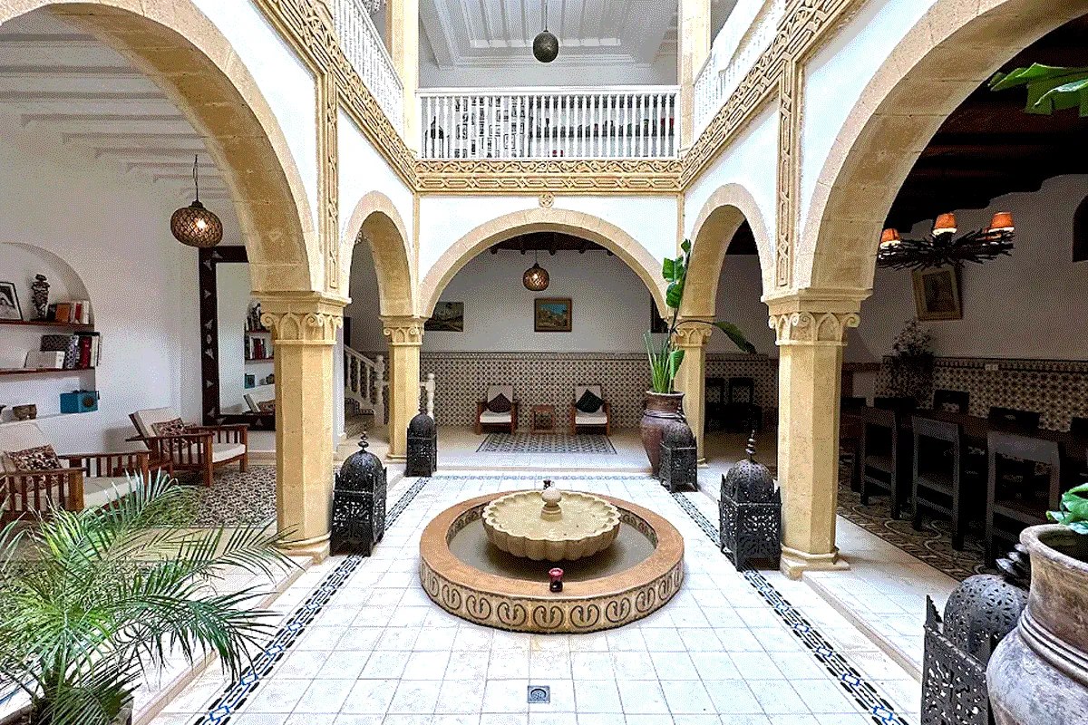 À vendre – Riad d’Exception en Premier Rang sur les Remparts d’Essaouira — photograph 5