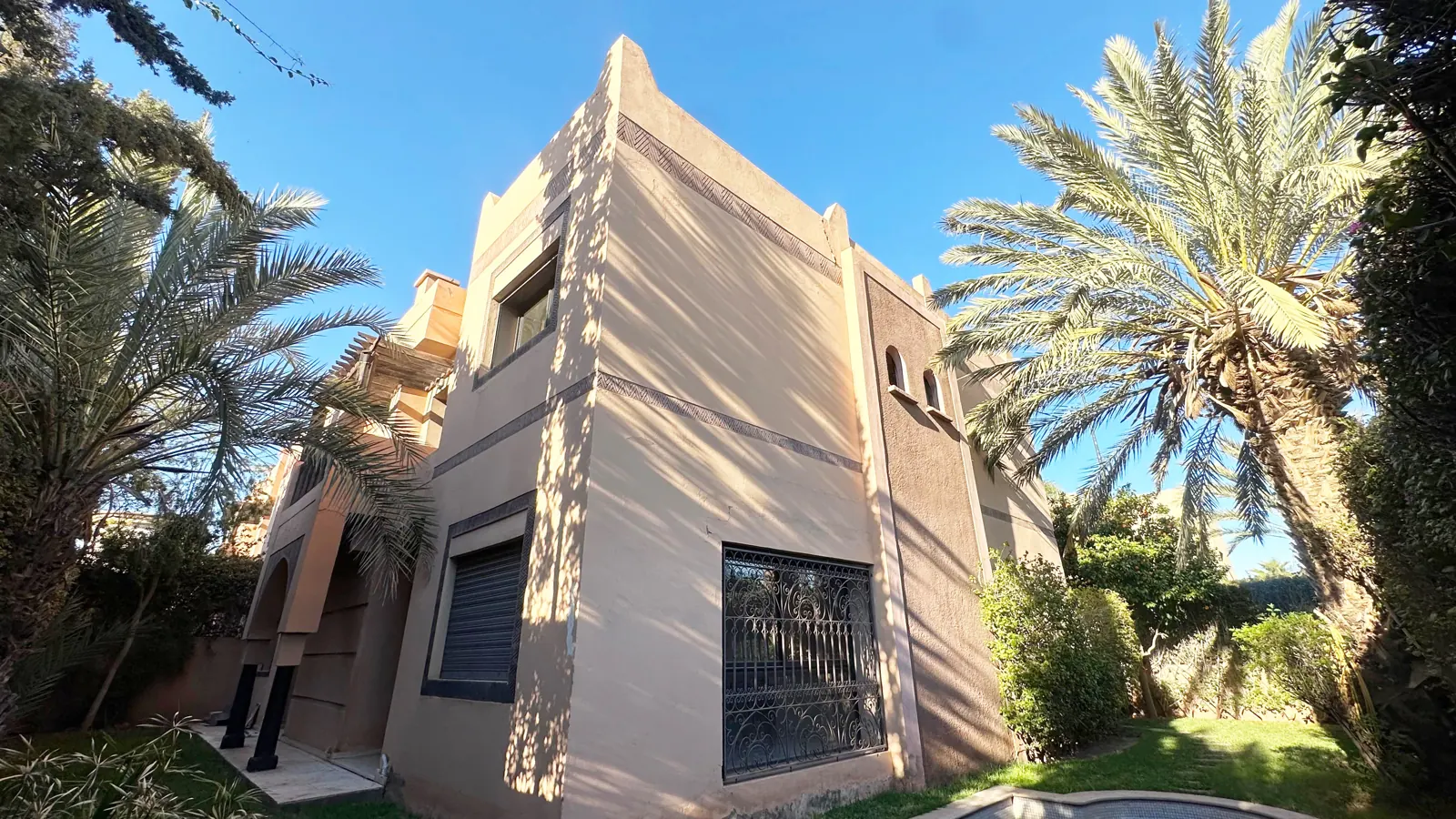 Villa — Villa d’exception à vendre – Targa Masmoudi